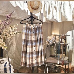 Plaid Button-Down Skirt in Blue and Brown, Brand OBERLAND. SIZE 40